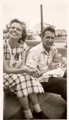 mom-dad-susan-1950.jpg